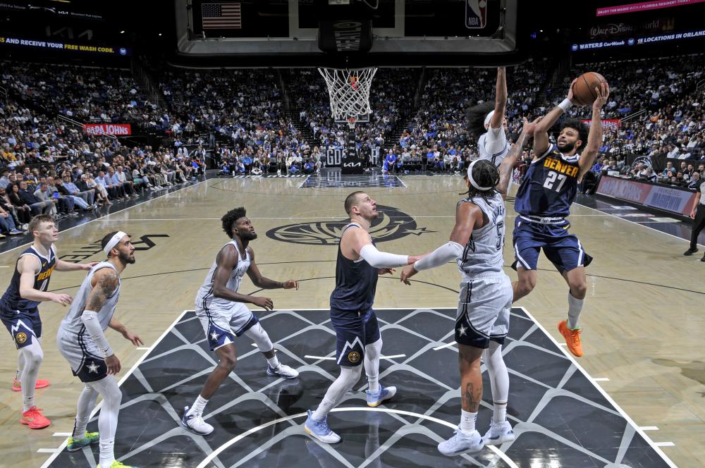 压迫式防守 压迫式防守