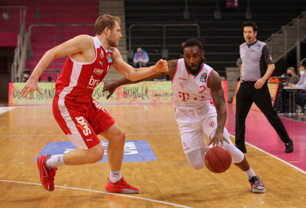 绩虽不算糟 绩虽不算糟