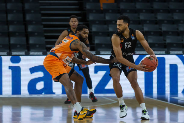 在英超联赛 在英超联赛