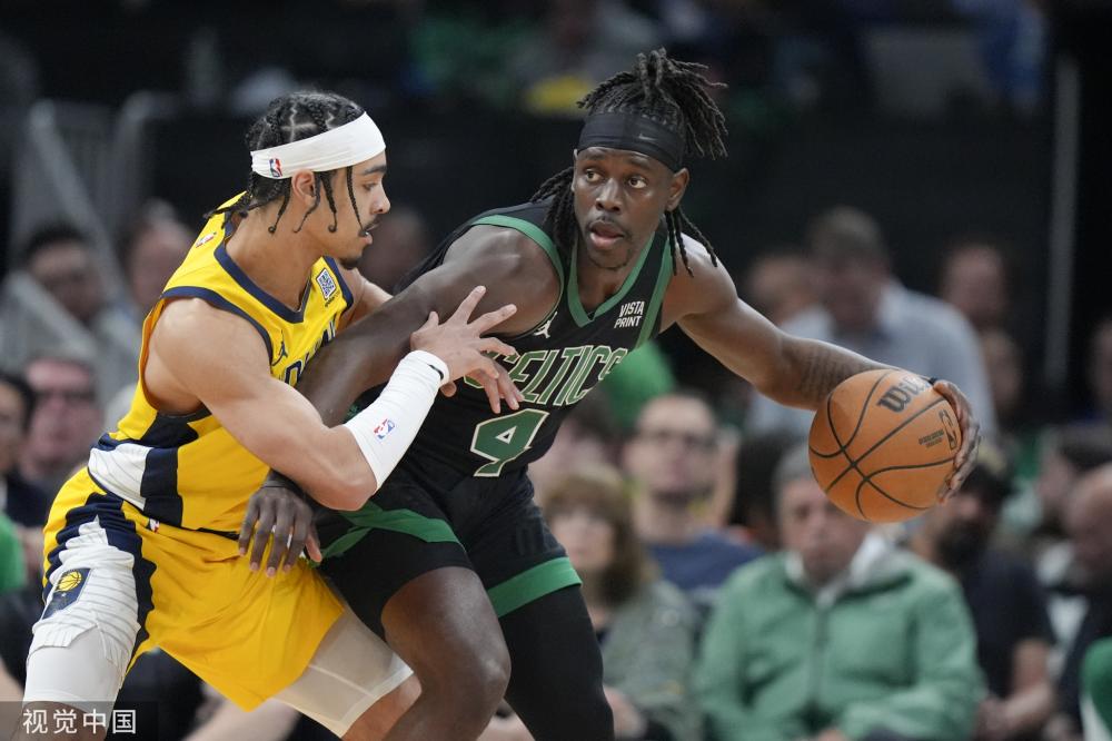 于一名年轻 于一名年轻